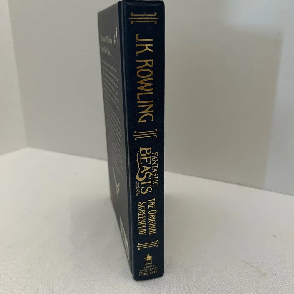 Fantastic Beasts Original Screenplay JK Rowling Collectors Edition like‎ new